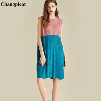 Changpleat 2019 summer New Women dress Miyak Pleated Fashion O-neck Loose Large Size Sleeveless Color block Female dresses Tide
Changpleat 2019 summer New Women dress Miyak Pleated Fashion O-neck Loose Large Size Sleeveless Color block Female dresses Tide