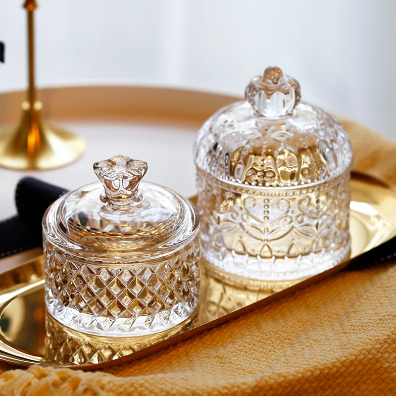 Crystal Roman Glass Jar and Lid Storage Tank Embossed Candy Cans Jewelry Storage Jar Snack Fresh Canister Married Festive Decor
Crystal Roman Glass Jar and Lid Storage Tank Embossed Candy Cans Jewelry Storage Jar Snack Fresh Canister Married Festive Decor