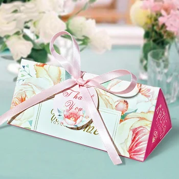 50Pcs European Style Pink / Purple Floral Wedding Favors Candy Boxes Party Gift Box Bomboniera Giveaways Boxes Holding Gifts
50Pcs European Style Pink / Purple Floral Wedding Favors Candy Boxes Party Gift Box Bomboniera Giveaways Boxes Holding Gifts