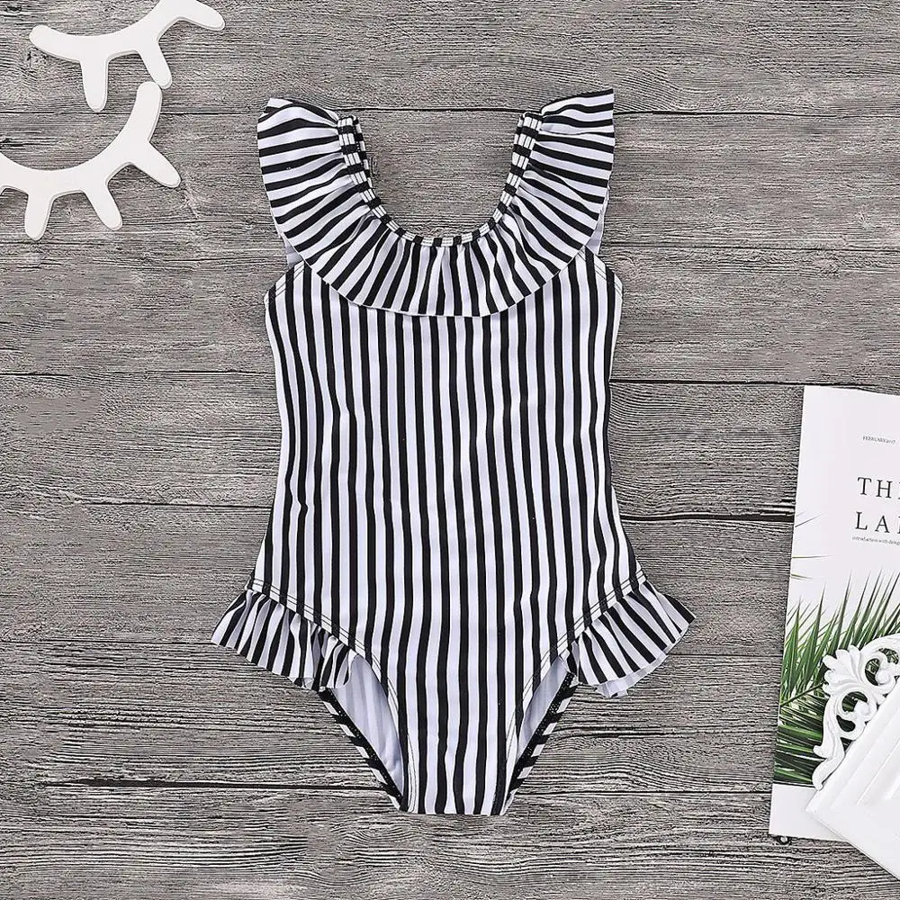 Girl Swimwear Mother Daughter Striped Swimwear Family Matching Bikini Outfits Bathing Suit Summer Kids Swimsuit For Girls A1
Girl Swimwear Mother Daughter Striped Swimwear Family Matching Bikini Outfits Bathing Suit Summer Kids Swimsuit For Girls A1