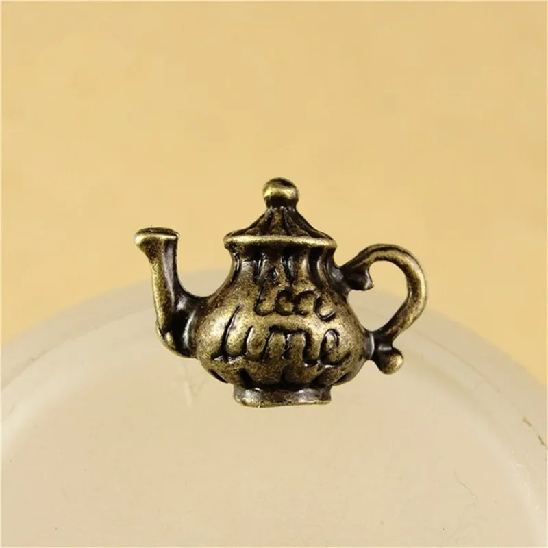 RONGQING 50Pcs/lot Antique Bronze 3D Teapot Charms 12*15MM Tableware Tea Set Pendant DIY Handmade
RONGQING 50Pcs/lot Antique Bronze 3D Teapot Charms 12*15MM Tableware Tea Set Pendant DIY Handmade