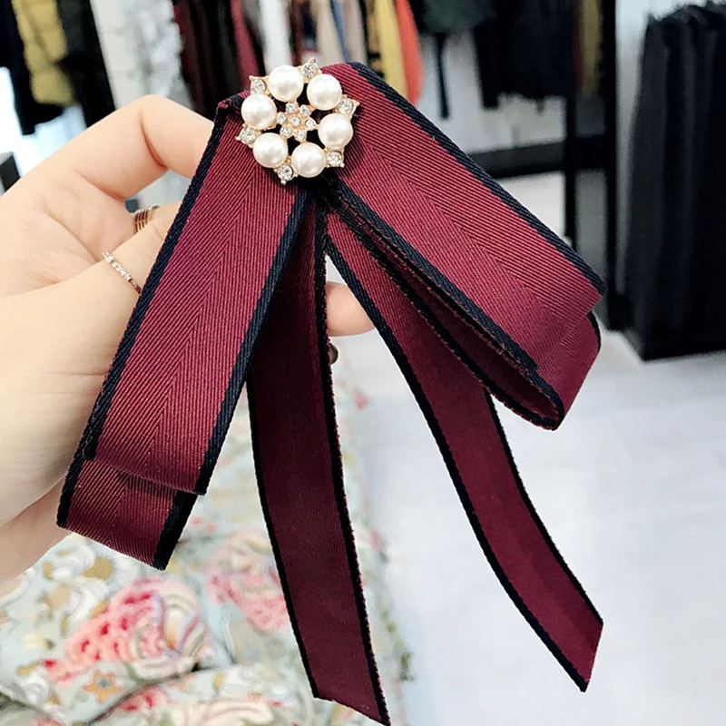 New College Ribbon Flower Rhinestone Brooch Shirt Pin Striped Pearl Shirt Large Bow Tie Collar Flower Needle Women Accessories
New College Ribbon Flower Rhinestone Brooch Shirt Pin Striped Pearl Shirt Large Bow Tie Collar Flower Needle Women Accessories