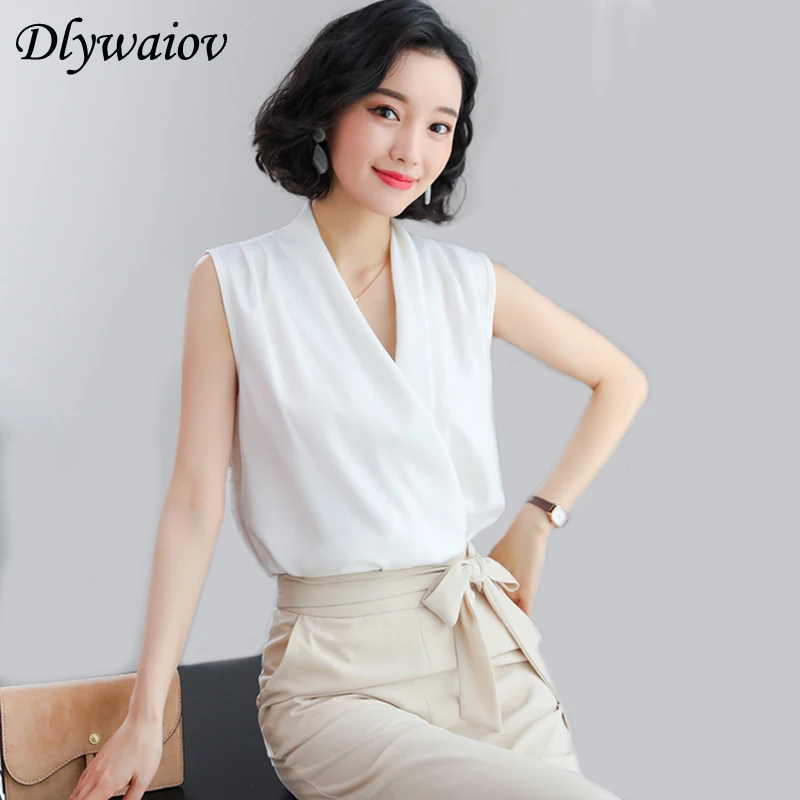 Korean Fashion Women Chiffon Shirt 2019 Summer vest Tops New Sleevess Cross Office Female T-shirt Loose Solid Feminina Clothing
Korean Fashion Women Chiffon Shirt 2019 Summer vest Tops New Sleevess Cross Office Female T-shirt Loose Solid Feminina Clothing
