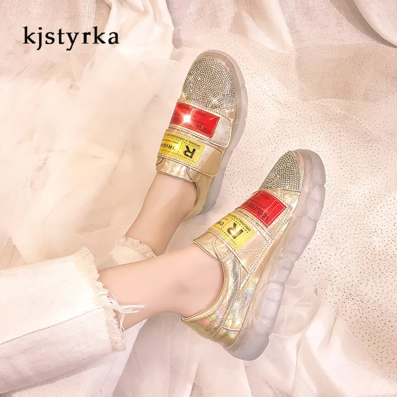 kjstyrka 2019 new mixed colors hook-loop women sneakers shiny Rhinestone Walking low heels Non Slip Damping shoes tenis feminino
kjstyrka 2019 new mixed colors hook-loop women sneakers shiny Rhinestone Walking low heels Non Slip Damping shoes tenis feminino