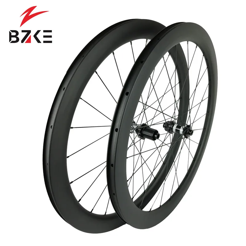 carbon disc wheel 700C super light carbon wheels bicycle road 50mm deep racing bike wheel dt 350 hub carbon wheels for road bike
carbon disc wheel 700C super light carbon wheels bicycle road 50mm deep racing bike wheel dt 350 hub carbon wheels for road bike
