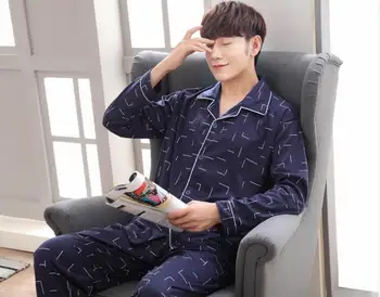 2019 new arrival fashion men sleeping cloths turn-down collar dark blue geometric print coat free shipping
2019 new arrival fashion men sleeping cloths turn-down collar dark blue geometric print coat free shipping