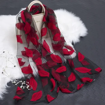 Women's 2019 spring and summer explosions hot lace stitching leaves mesh cotton and linen multi-function small scarf
Women's 2019 spring and summer explosions hot lace stitching leaves mesh cotton and linen multi-function small scarf
