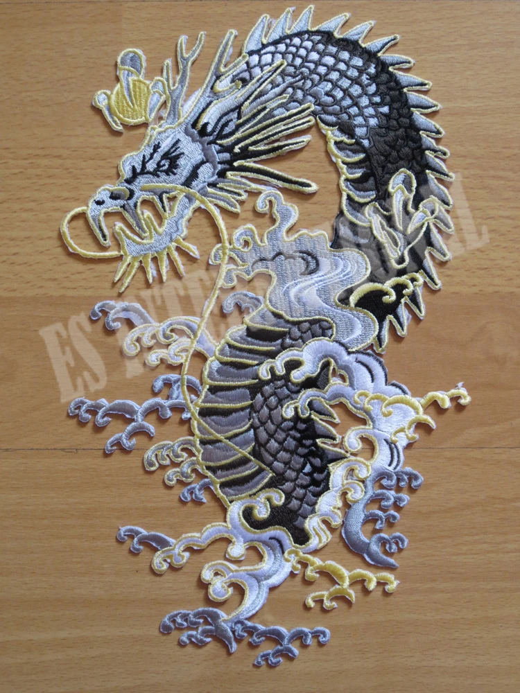 Chinese dragon ethnic style large Embroidery Patches for Jacket Back Vest Motorcycle Biker 17*28.5cm
Chinese dragon ethnic style large Embroidery Patches for Jacket Back Vest Motorcycle Biker 17*28.5cm