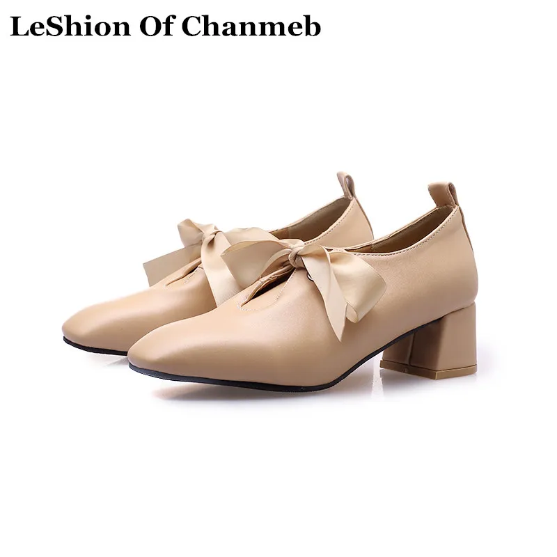 2019 New Ribbon Butterfly-knot Shoes Women Black Nude EUR Size 33-43 44 45 46 Block Heels Pumps Woman Sqaure Heels Bowtie Pumps
2019 New Ribbon Butterfly-knot Shoes Women Black Nude EUR Size 33-43 44 45 46 Block Heels Pumps Woman Sqaure Heels Bowtie Pumps