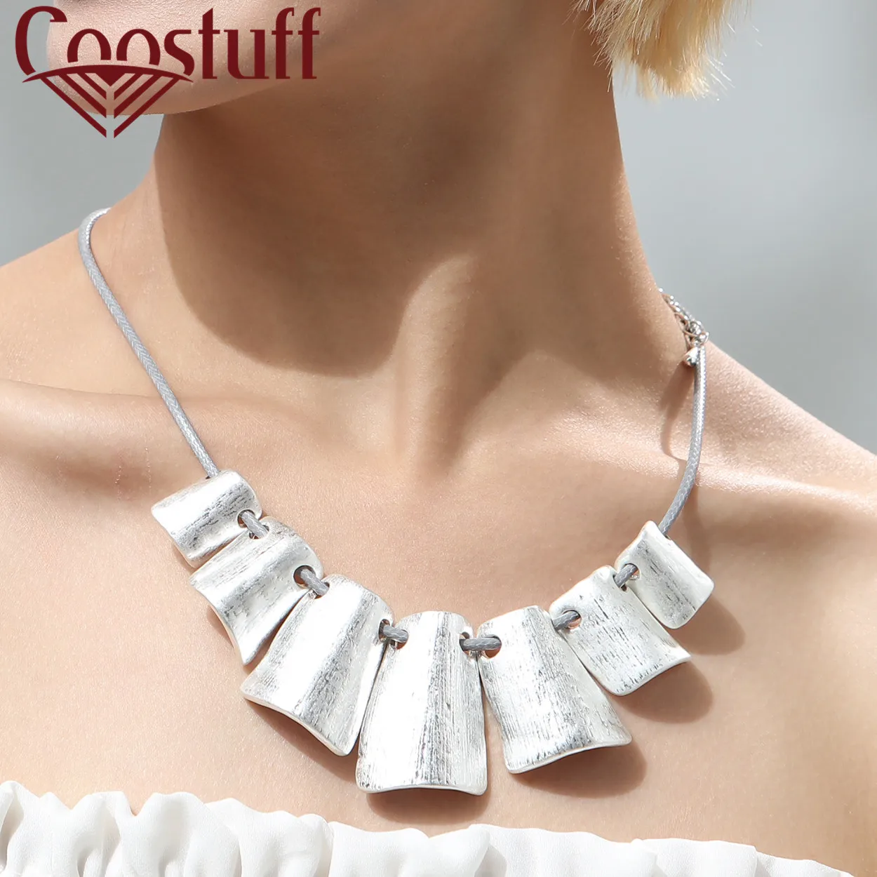 Beautiful Silver Pendant Chokers Necklaces for Women Jewelry necklaces & pendants 2019 women collares mujer choker kolye bijoux
Beautiful Silver Pendant Chokers Necklaces for Women Jewelry necklaces & pendants 2019 women collares mujer choker kolye bijoux