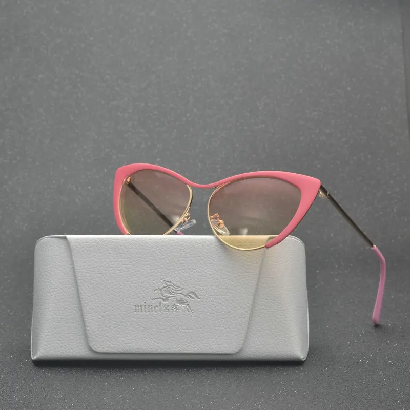 MINCL/ Cat Sunglasses Women 2018 New Luxury Brand Gold Frame Sexy Eyewear Ladies Candy Color Lens Sun Glasses lxl
MINCL/ Cat Sunglasses Women 2018 New Luxury Brand Gold Frame Sexy Eyewear Ladies Candy Color Lens Sun Glasses lxl