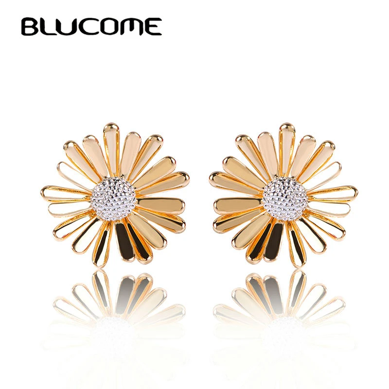 Blucome Beautiful Sunflower Small Stud Earrings For Women Girls Party Wedding Holiday Jewelry Ear Studs Accessories Bijuterias
Blucome Beautiful Sunflower Small Stud Earrings For Women Girls Party Wedding Holiday Jewelry Ear Studs Accessories Bijuterias
