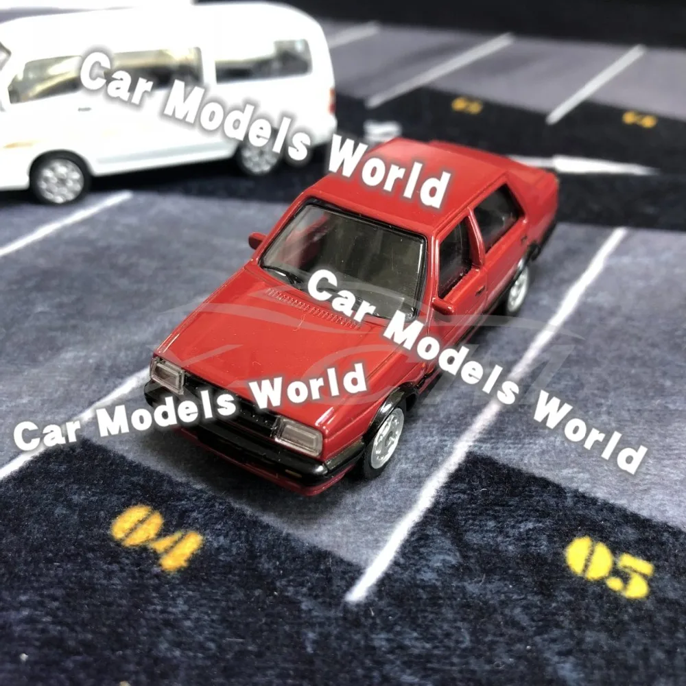 Игрушечный автомобиль для старой Jetta 1: 64 (красный) (металл и Пластик Запчасти) |