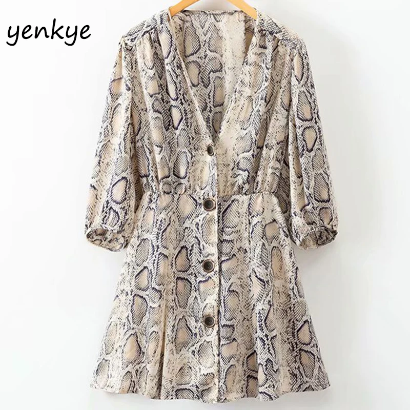 European Style Women Snakeskin Printed Mini Dress Female Front Button V Neck Three-Quarter Sleeve A-line Dress Short vestido
European Style Women Snakeskin Printed Mini Dress Female Front Button V Neck Three-Quarter Sleeve A-line Dress Short vestido