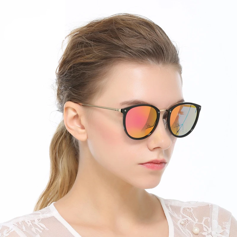 Driver Goggles New and Colorful Film Tide Driving Mirror Polarizing Glasses Fashion Sunglasses Automobiles Interior Accessories
Driver Goggles New and Colorful Film Tide Driving Mirror Polarizing Glasses Fashion Sunglasses Automobiles Interior Accessories