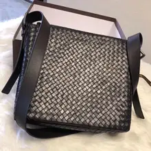 

Men's bag Genuine leather Cowhide messenger bag Flip over New pattern The single shoulder bag Man Business affairs High-capacity