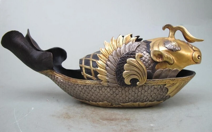 wholesale factory Chinese Silver 100% pure bronze 24K Gold Dragon Fish boat Royal Lucky Statue
wholesale factory Chinese Silver 100% pure bronze 24K Gold Dragon Fish boat Royal Lucky Statue