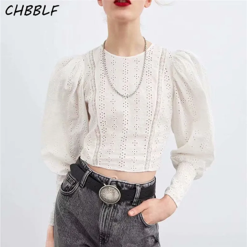 CHBBLF women short style white blouse puff sleeve embroidery hollow out female shirts spring solid chic crop tops blusas A9201
CHBBLF women short style white blouse puff sleeve embroidery hollow out female shirts spring solid chic crop tops blusas A9201