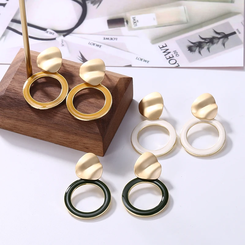 New Korean Earrings Gold Color Round Drop Earrings For Women Vintage Black White Yellow Dangle Earring Female wedding Jewelry
New Korean Earrings Gold Color Round Drop Earrings For Women Vintage Black White Yellow Dangle Earring Female wedding Jewelry