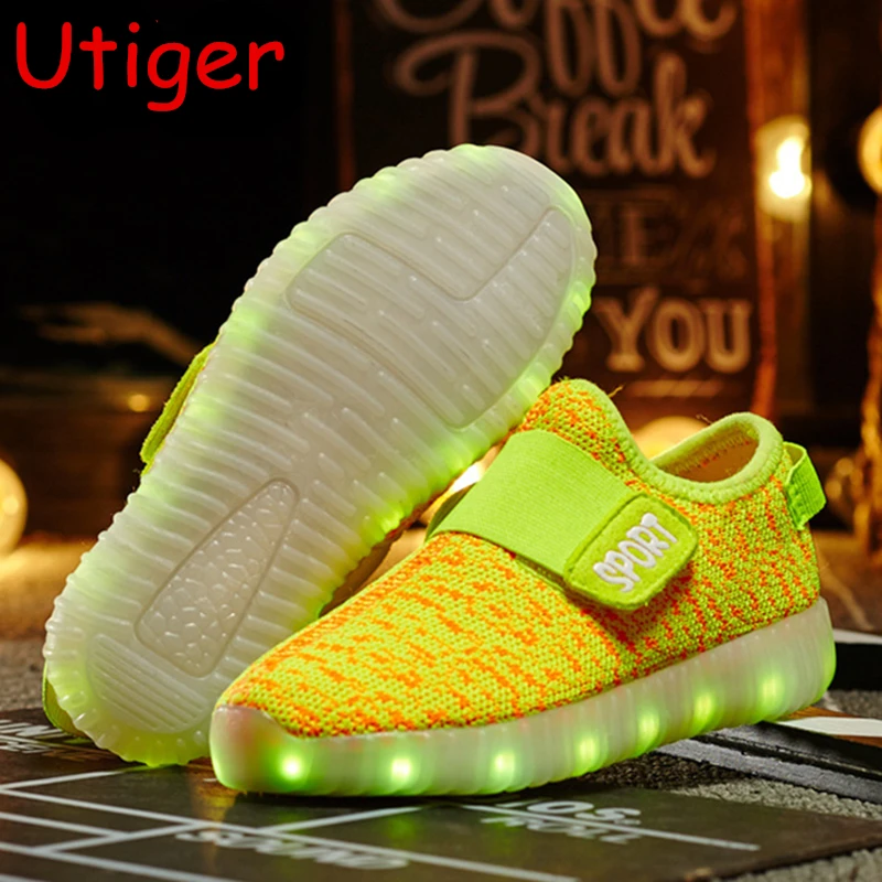 Children Boy Girl LED Shoes Kids Shoes with light Boy Girls Sneakers Kids Luminous Lighted Shoes Child Glowing Shoes tx0888
Children Boy Girl LED Shoes Kids Shoes with light Boy Girls Sneakers Kids Luminous Lighted Shoes Child Glowing Shoes tx0888