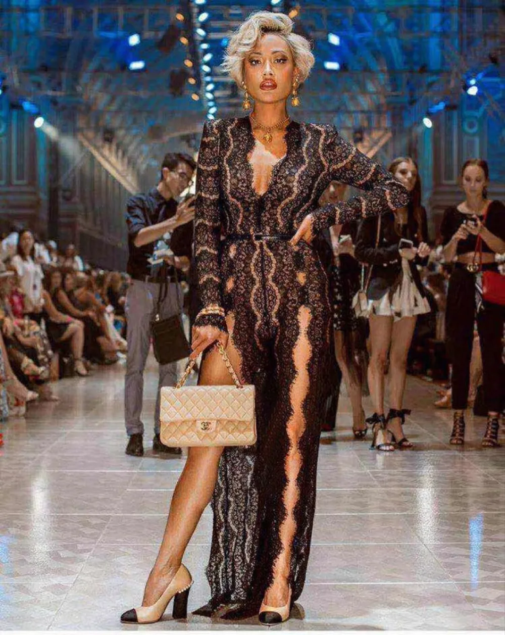 New Coming Women's Long Sleeve Sexy Lace V-Neck Floor Length Dress Open Folk Evening Party Dress
New Coming Women's Long Sleeve Sexy Lace V-Neck Floor Length Dress Open Folk Evening Party Dress