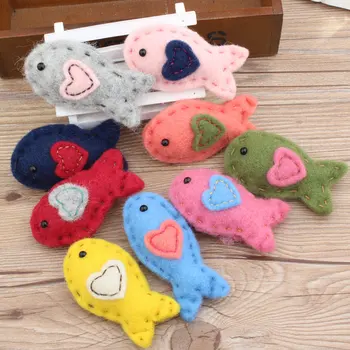 Heart Decorated 3D Kawaii Animal Fish Button Doll Caft Handmade Crochet Wool Felet Girls Hair Jewelry DIY Decoration Sticker
Heart Decorated 3D Kawaii Animal Fish Button Doll Caft Handmade Crochet Wool Felet Girls Hair Jewelry DIY Decoration Sticker