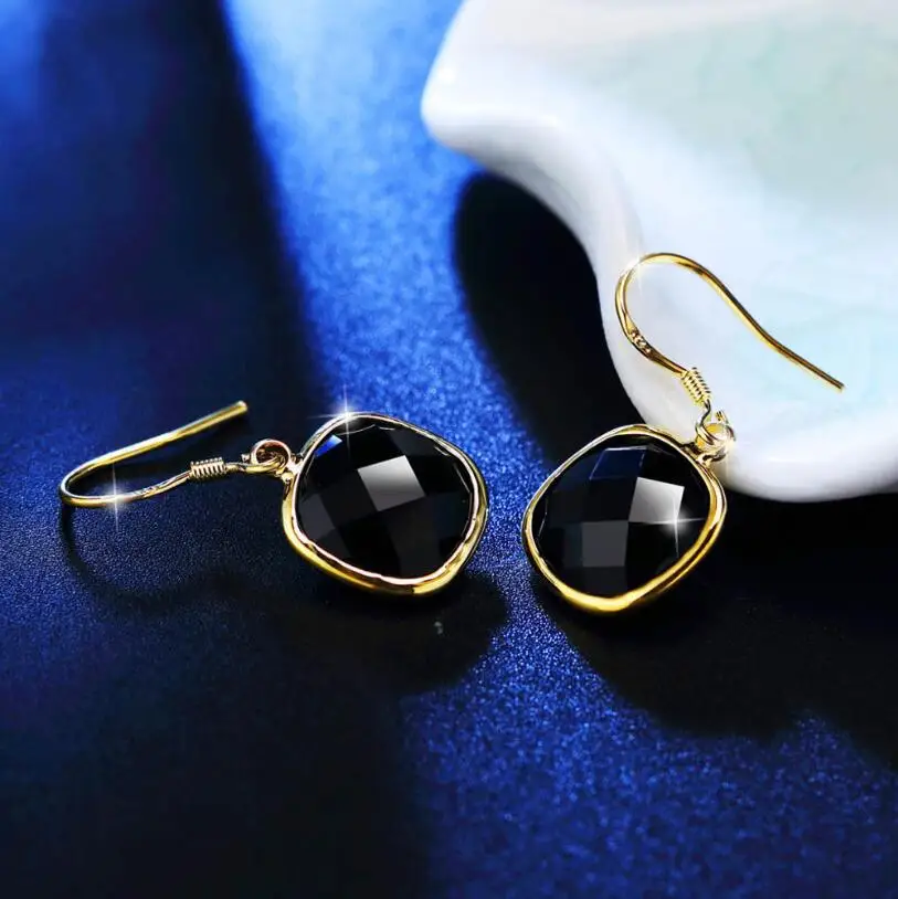 Free Shipping New Fashion Vintage Black Stones Crystals Drop Earrings Silver/Gold Statemen Jewelry for women beautiful gift
Free Shipping New Fashion Vintage Black Stones Crystals Drop Earrings Silver/Gold Statemen Jewelry for women beautiful gift