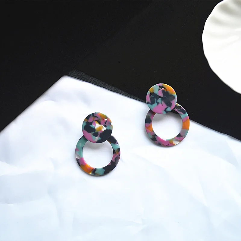 Fashion Acetate Earrings Personality Geometry Round Blend Color Contrast Personality Stitch Simple Earrings for Women Bohemian
Fashion Acetate Earrings Personality Geometry Round Blend Color Contrast Personality Stitch Simple Earrings for Women Bohemian