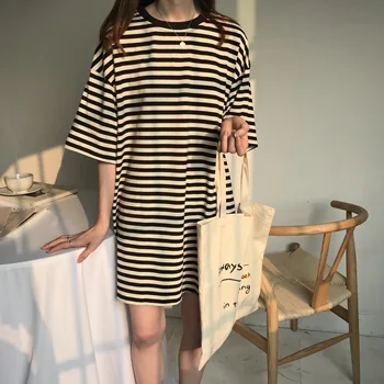 Summer Woman Harajuku T shirt Fashion O-neck Short Sleeve Striped Cotton Tops & Tees Casual Loose Women Oversized Long T-shirts
Summer Woman Harajuku T shirt Fashion O-neck Short Sleeve Striped Cotton Tops & Tees Casual Loose Women Oversized Long T-shirts
