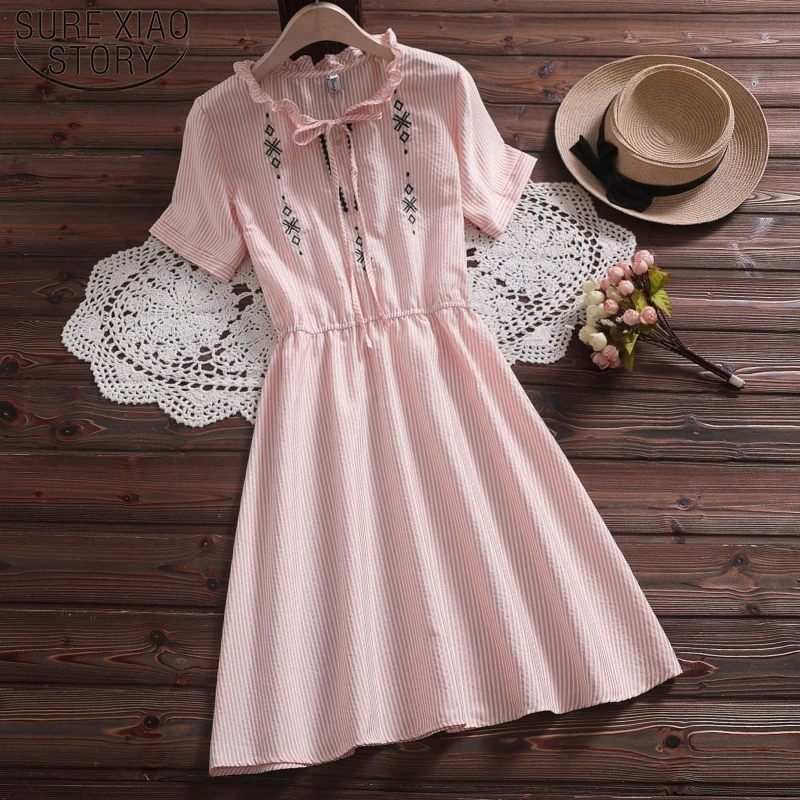 2019 New Striped Embroidered Short Sleeve Dress Summer Women Dress Bow A Line Dress Blue and Orange Ruffled Dress 4162 50
2019 New Striped Embroidered Short Sleeve Dress Summer Women Dress Bow A Line Dress Blue and Orange Ruffled Dress 4162 50