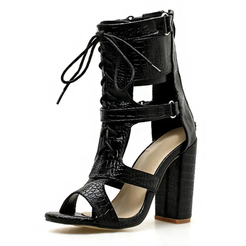2019 New Woman Sandals Cut-outs Peep Toe Gladiator Sandals Fashion Heels Serpentine Ladies Ankle Boots Sandals size 40
2019 New Woman Sandals Cut-outs Peep Toe Gladiator Sandals Fashion Heels Serpentine Ladies Ankle Boots Sandals size 40