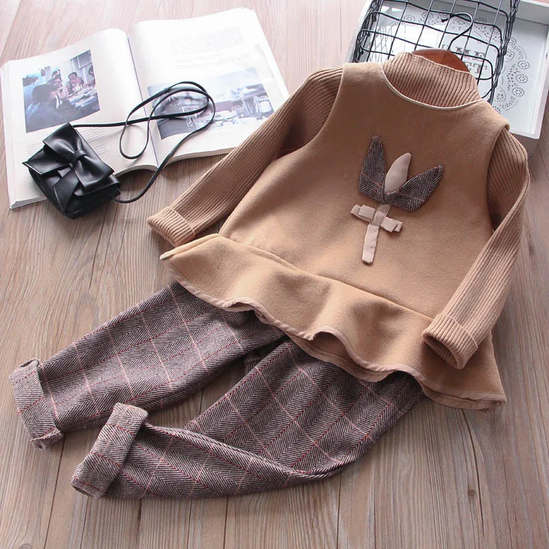 2018 new autumn 3 pcs Baby Girl Clothing Set o-neck full sleeve sweater + Appliques vest + pants Girls Suit winter outfits
2018 new autumn 3 pcs Baby Girl Clothing Set o-neck full sleeve sweater + Appliques vest + pants Girls Suit winter outfits