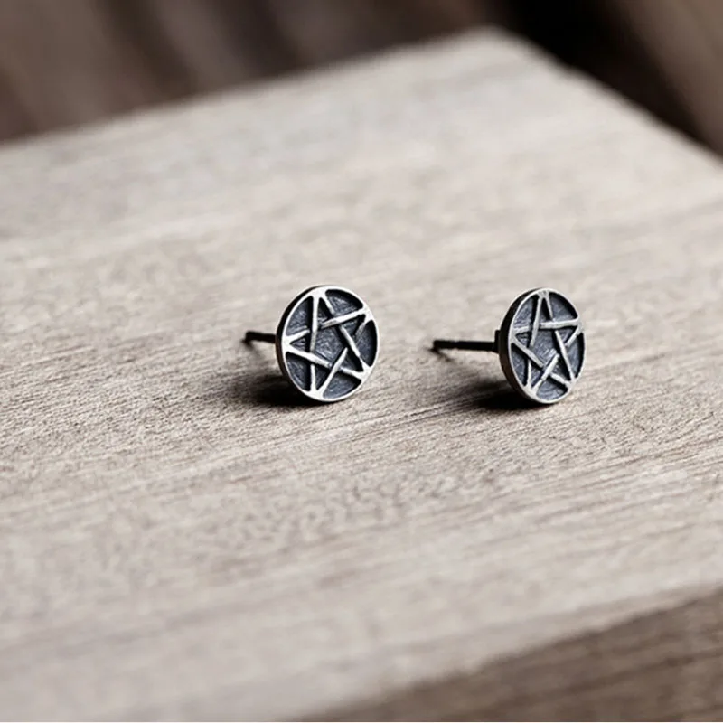1Pair Vintage Simple Jewelry Round Star Studs Hypoallergenic Unisex For Geeks Men And Women Earrings
1Pair Vintage Simple Jewelry Round Star Studs Hypoallergenic Unisex For Geeks Men And Women Earrings
