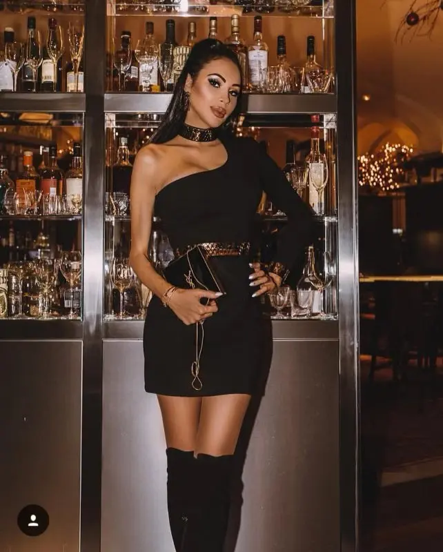 New Bodycon Black Bandage Summer Dress One-Shoulder Mini Women Sexy Retro Elegant Mini Vintage Dress
New Bodycon Black Bandage Summer Dress One-Shoulder Mini Women Sexy Retro Elegant Mini Vintage Dress