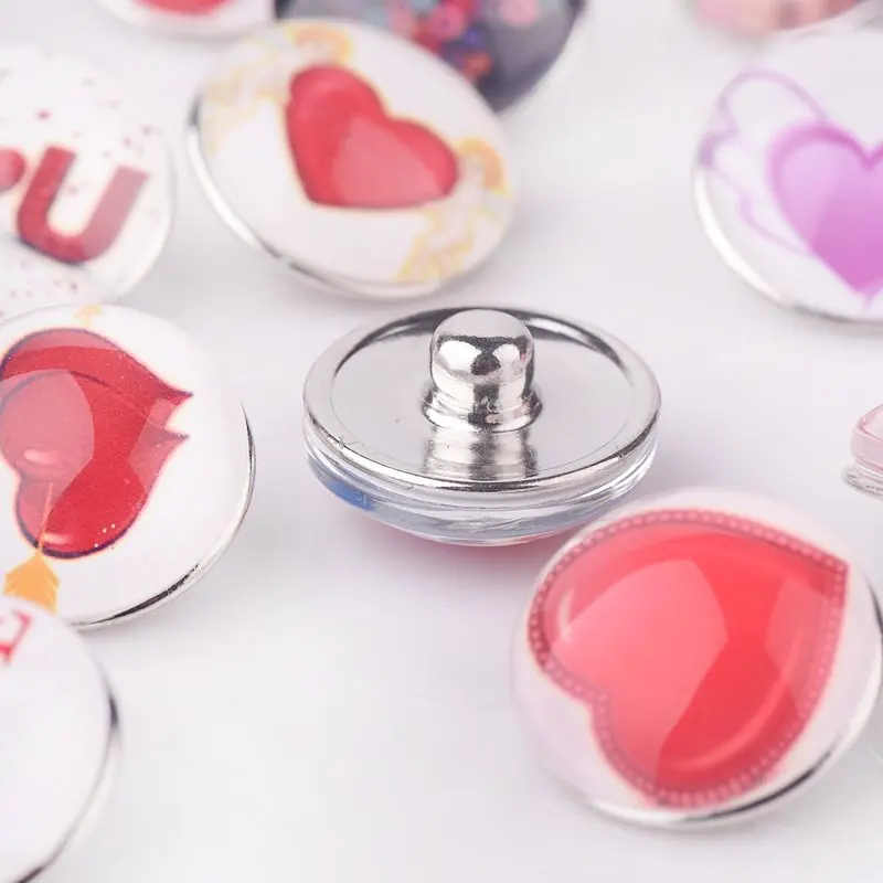 Mix Sweet Heart Snap Buttons Jewelry Big 18mm Charm Snap Button For Fashion DIY Jewelry Glass High Quality 10pcs Button
Mix Sweet Heart Snap Buttons Jewelry Big 18mm Charm Snap Button For Fashion DIY Jewelry Glass High Quality 10pcs Button