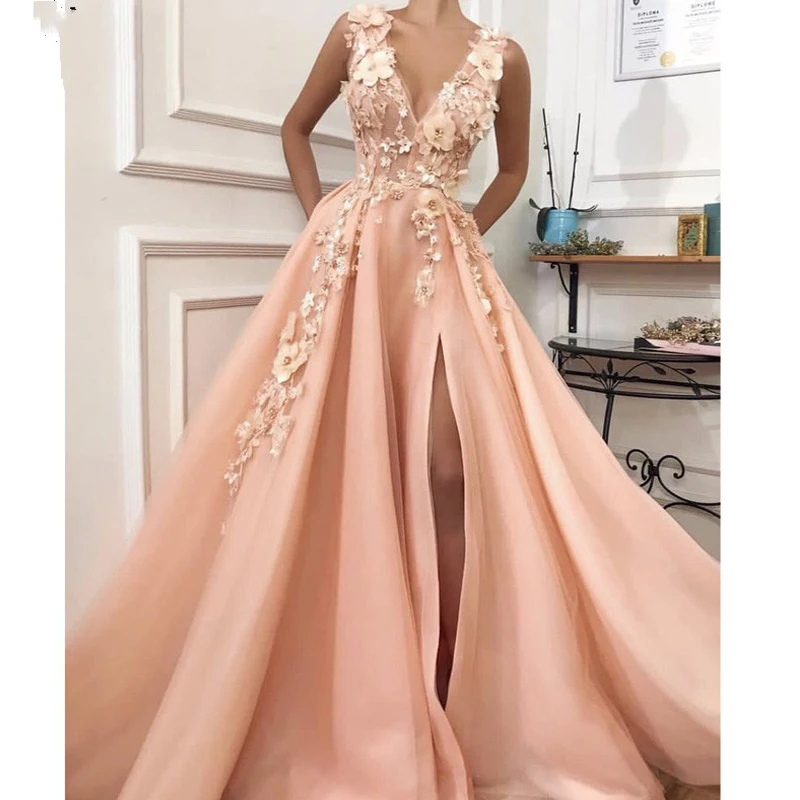 Sexy Prom Dress 2019 V Neck High Split Elegant Peach Appliques Long Evening Dress Floor Length Zipper Back vestidos de gala
Sexy Prom Dress 2019 V Neck High Split Elegant Peach Appliques Long Evening Dress Floor Length Zipper Back vestidos de gala