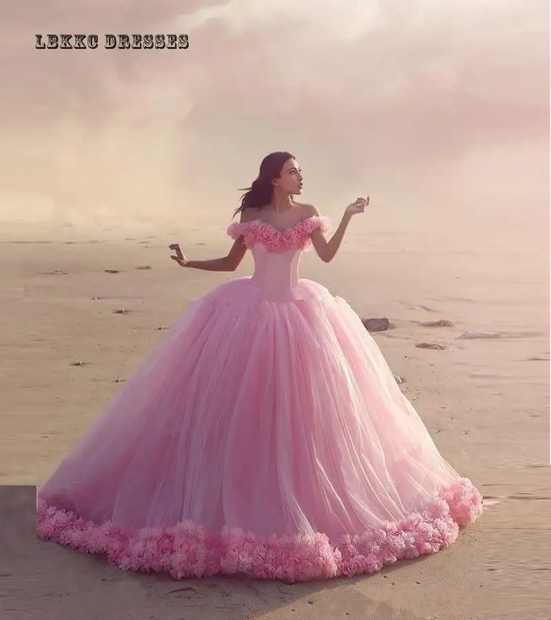 Handmade Flowers Off The Shoulder Pink Wedding Dress Ball Gown Princess Quinceanera Prom Bridal Gowns Puffy Bride Dress 2019
Handmade Flowers Off The Shoulder Pink Wedding Dress Ball Gown Princess Quinceanera Prom Bridal Gowns Puffy Bride Dress 2019