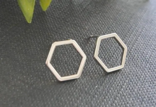 10Pair Hollow Line Hive Hexagon Earring Cut Out Hexagon Honeycomb Earring Simple Elegant Geometric Earrings
10Pair Hollow Line Hive Hexagon Earring Cut Out Hexagon Honeycomb Earring Simple Elegant Geometric Earrings