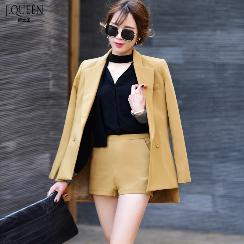 Spring Fashion Two-piece Side Slit Slim Small Blazer Thin section Shorts Tide Suit
Spring Fashion Two-piece Side Slit Slim Small Blazer Thin section Shorts Tide Suit
