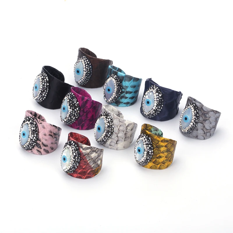 KEJIALAI Luxury Shell Evil Eye Bead Charm Pave Rhinestone Pink Black Blue Yellow Snake Leather Adjustable Open Rings Cuff Women
KEJIALAI Luxury Shell Evil Eye Bead Charm Pave Rhinestone Pink Black Blue Yellow Snake Leather Adjustable Open Rings Cuff Women