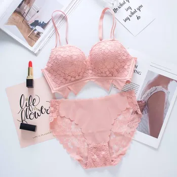 Fashionable Gather Together Wire-Free Wave Lace Underwear Set Transparent Bra Sous Vetement Femme Sexy Ensemble Gift for Lover
Fashionable Gather Together Wire-Free Wave Lace Underwear Set Transparent Bra Sous Vetement Femme Sexy Ensemble Gift for Lover