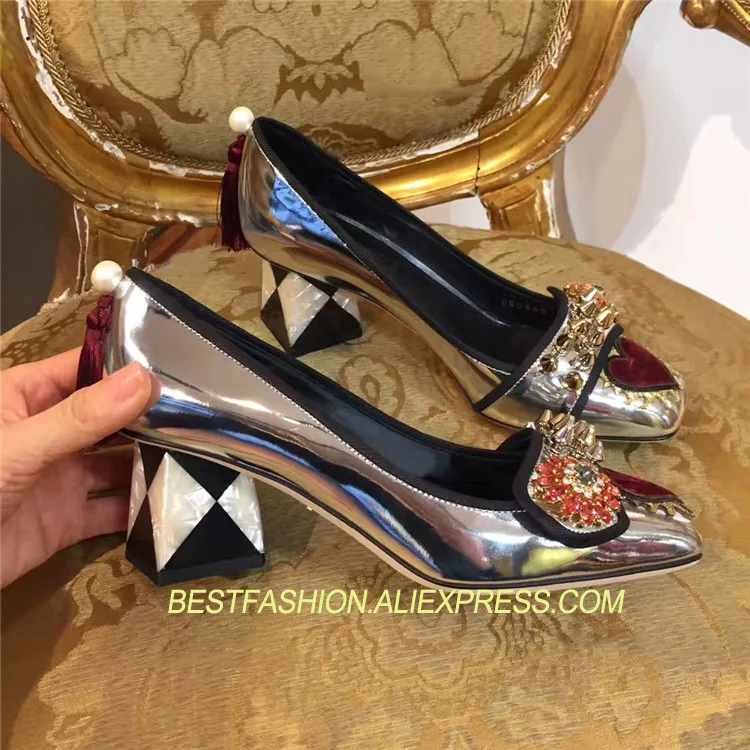 2018 New Shoes Woman Spring Summer Designer Leather Pumps Shallow Square Toe High Heels Woman Pumps Rivets Buckle Retro Pumps
2018 New Shoes Woman Spring Summer Designer Leather Pumps Shallow Square Toe High Heels Woman Pumps Rivets Buckle Retro Pumps