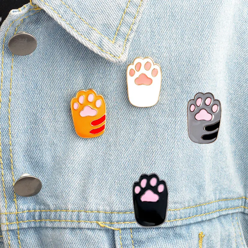 1 PC Lovely Cat Paw Brooch Dog Footprint Badges for Clothes Metal Brooch Decoration Icon on Backpack
1 PC Lovely Cat Paw Brooch Dog Footprint Badges for Clothes Metal Brooch Decoration Icon on Backpack