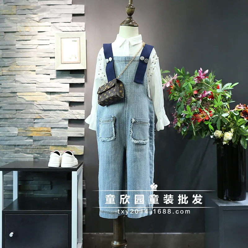 SexeMara Korean version of the 2017 autumn new men and women fashion leather washed soft cowboy pants
SexeMara Korean version of the 2017 autumn new men and women fashion leather washed soft cowboy pants