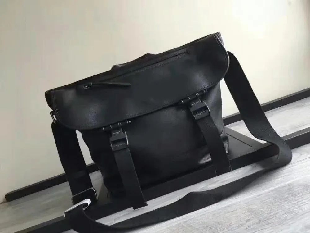 2017 Top quality Fashion bag genuine leather high quality message handbag tote bag
2017 Top quality Fashion bag genuine leather high quality message handbag tote bag