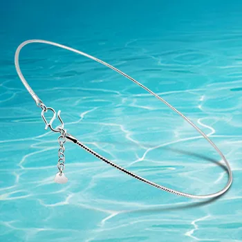 925 Sterling silver torques collar; women silver chain necklace.Simple classic decorative pattern. one size 49cm
925 Sterling silver torques collar; women silver chain necklace.Simple classic decorative pattern. one size 49cm