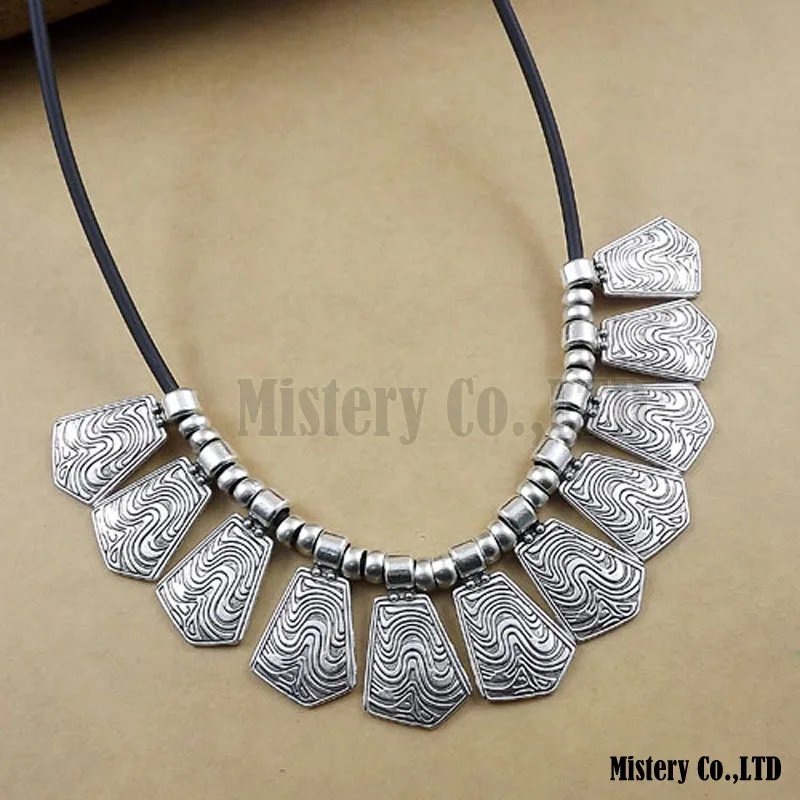 Gypsy Exaggerated Waves Vintage Tibetan Silver Color PU Leather Choker Necklace Statement Jewelry Jewellery Gift For Women Girls
Gypsy Exaggerated Waves Vintage Tibetan Silver Color PU Leather Choker Necklace Statement Jewelry Jewellery Gift For Women Girls