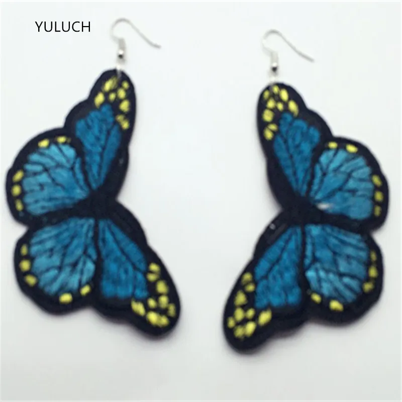 PAIR /LOT new arrival embroidery pearl pendants handmade animal carton blue butterfly cloth earrings fashion
PAIR /LOT new arrival embroidery pearl pendants handmade animal carton blue butterfly cloth earrings fashion