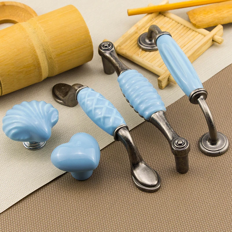 Mediterranean Style Blue Shell Ceramic Handles Rural Drawer Handle Wardrobe Cabinets Door Pull Handle Single Hole
Mediterranean Style Blue Shell Ceramic Handles Rural Drawer Handle Wardrobe Cabinets Door Pull Handle Single Hole