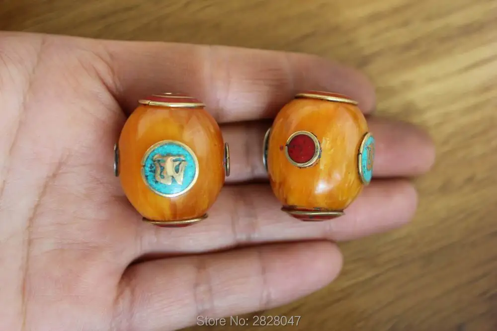 BD167 Nepal Handmade Oval Shape Brass Resin Beeswax Loose Beads Tibetan Mantra Om Beads Charm Accessories 2 Beads Lot
BD167 Nepal Handmade Oval Shape Brass Resin Beeswax Loose Beads Tibetan Mantra Om Beads Charm Accessories 2 Beads Lot